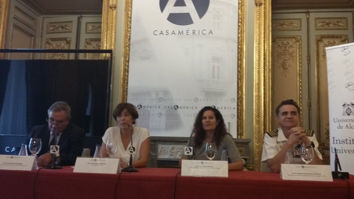 IB_Franklin's tweet photo. Empieza la 2nda mesa redonda sobre los posibles escenarios después de las #USA2016 #SpainUSRelations https://t.co/YTQCG9dlIe