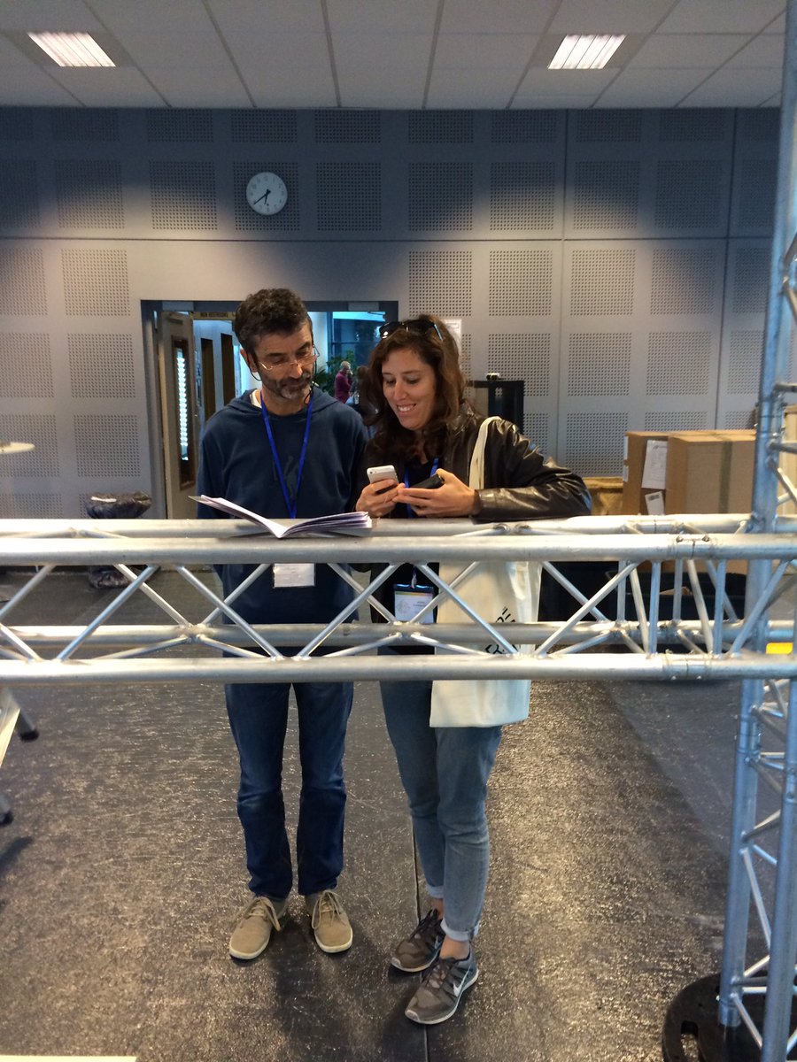 FluxoLab's tweet photo. Montage en cours de RWDD pour Experimenta à Grenoble.
Début de l'expo demain ! Les infos : https://t.co/tnpH7NvBNP https://t.co/hANC0INeP9