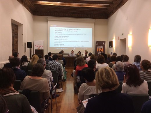 IdealmediaES's tweet photo. #INnavar se salda con una asistencia de más de 100 personas https://t.co/Zgle8PzwUB @escapadarural https://t.co/ybwfTUqgPX
