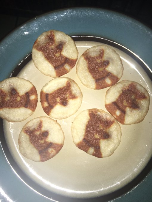 The "not so scooby-doo" cookies 🙈 https://t.co/dPeqQaH4oM<a href="/tag/b12"class="tags"><span>#b12</span></a>