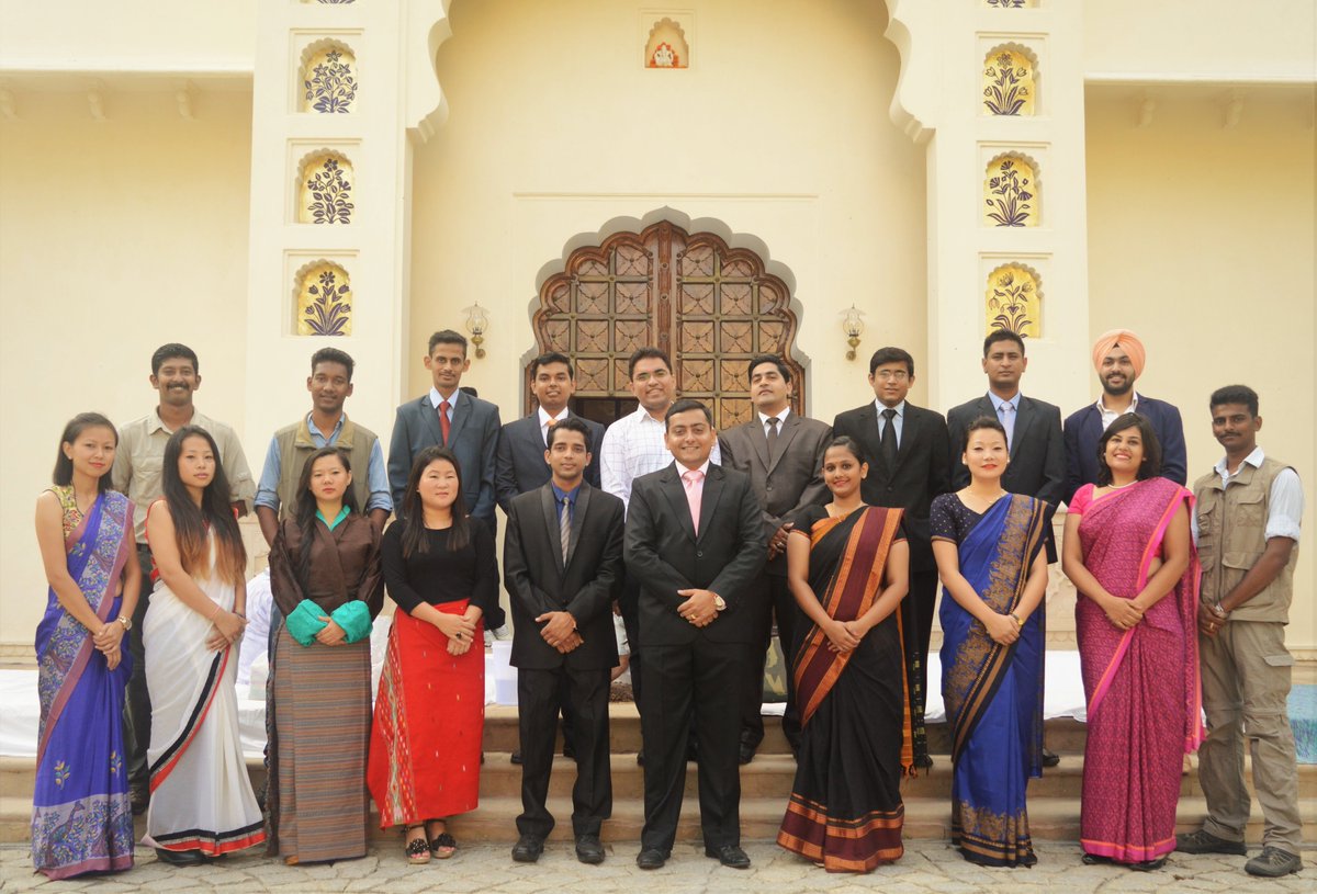 saikatmisra's tweet photo. The Front Office Team at The Oberoi Vanyavilas gets ready for preopening. @OberoiGroup #OberoiDirect https://t.co/5OHRfO64Ed