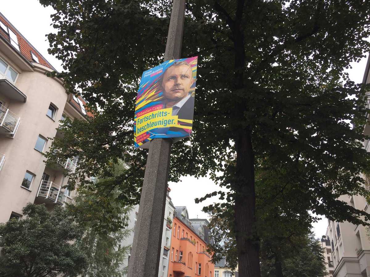 TspBerlin's tweet photo. Okay, #Pankow war kein Kerngebiet für die Liberalen, aber falls die @fdp_berlin noch ein Plakat vermisst, hier ist eines (Gaillardstraße) https://t.co/BCLUBpGZMY