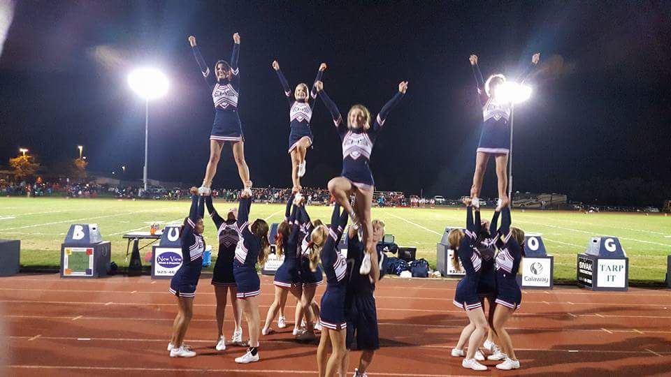 EburgCheer's tweet photo. Performance from last Friday! #WeAreEHS https://t.co/UKk9cRkYpJ