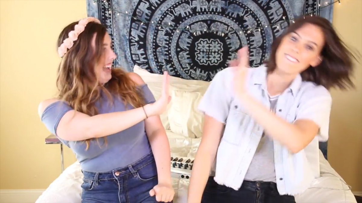 ariellebrown234's tweet photo. @ChristinaCIM @KathCim @LisaCim @AmyCim @LaurenCimorelli @DaniCim fabulous job #CimorelliNewVideo https://t.co/AEjcRylA7p