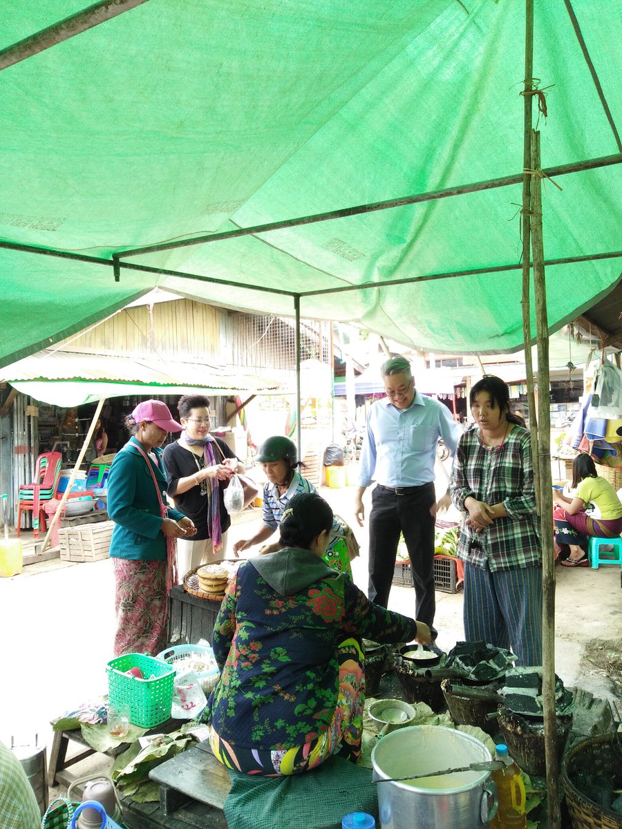 thaiembmyanmar's tweet photo. On the last day of our memorable trip, we observed people's daily life in Loikaw Market. https://t.co/QZCU2299qw