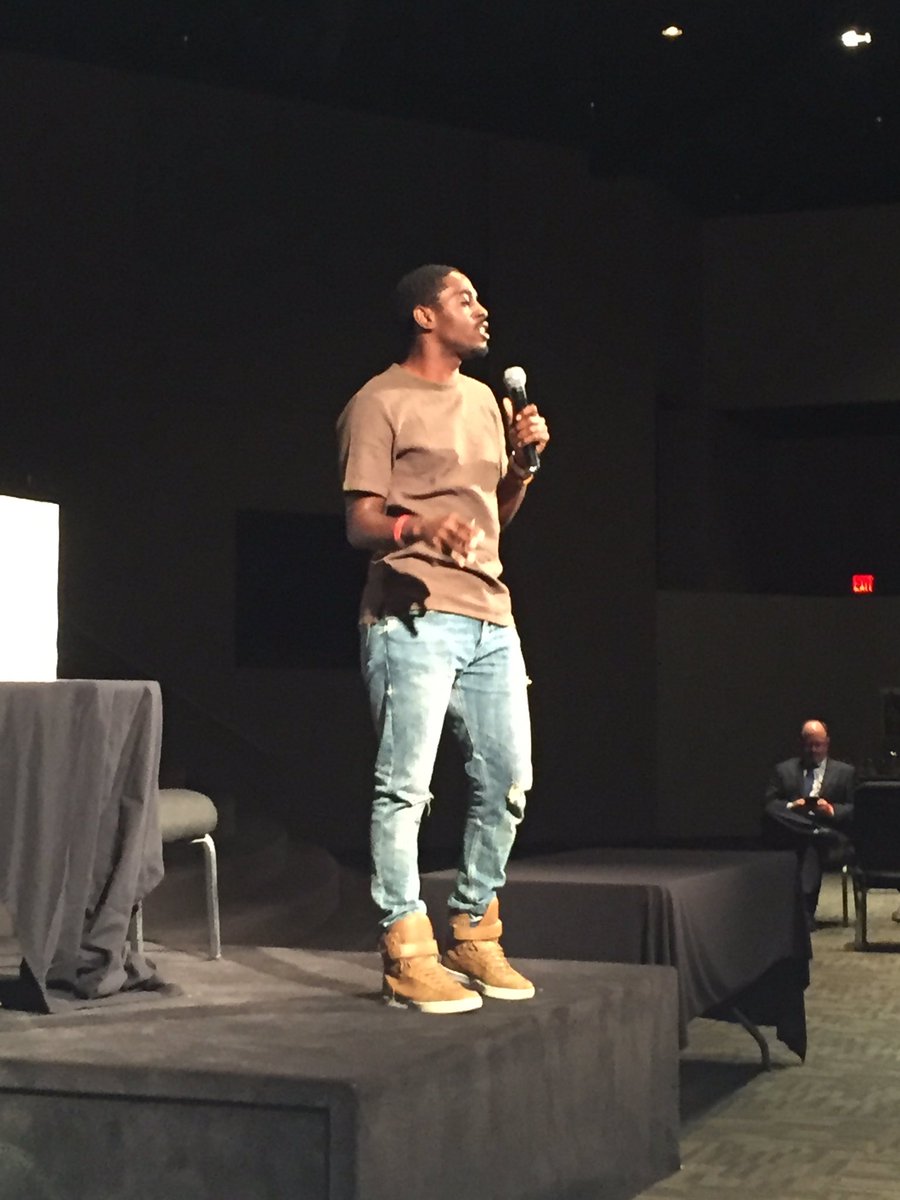 Dee doing his gig at SACK Annual dinner -We can imagine! #DeeHankins #Inspiration