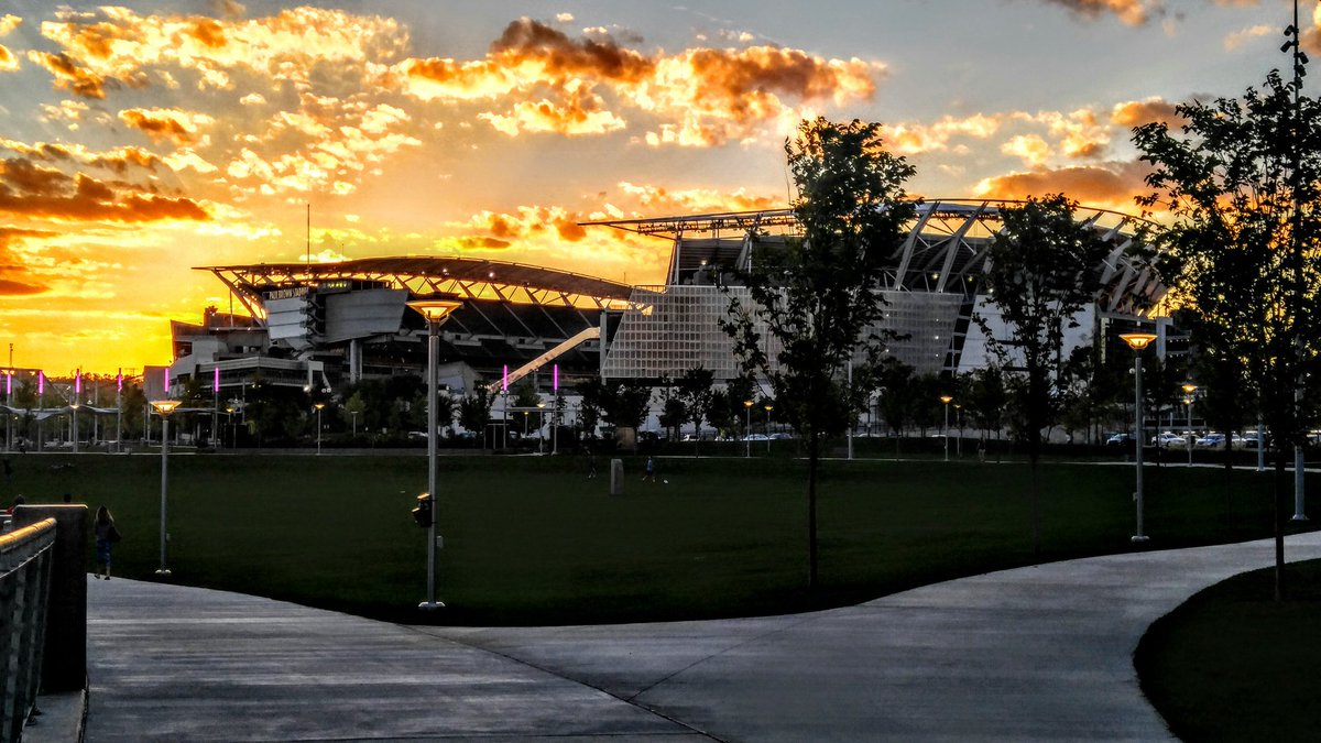 It was way to nice out in Cincinnati. I didn't want today to end.  <a href="/CityOfCincy/">City of Cincinnati</a> <a href="/DowntownCincy/">Downtown Cincinnati</a>