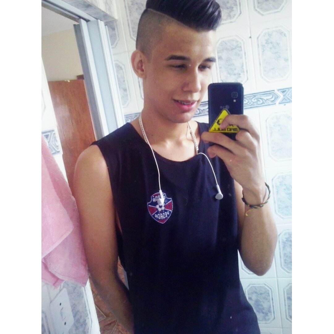 RonaldFdj's tweet photo. Toda positividade eu desejo a vc 🎶💎✌😌✌ https://t.co/rYXTGsPo7G
