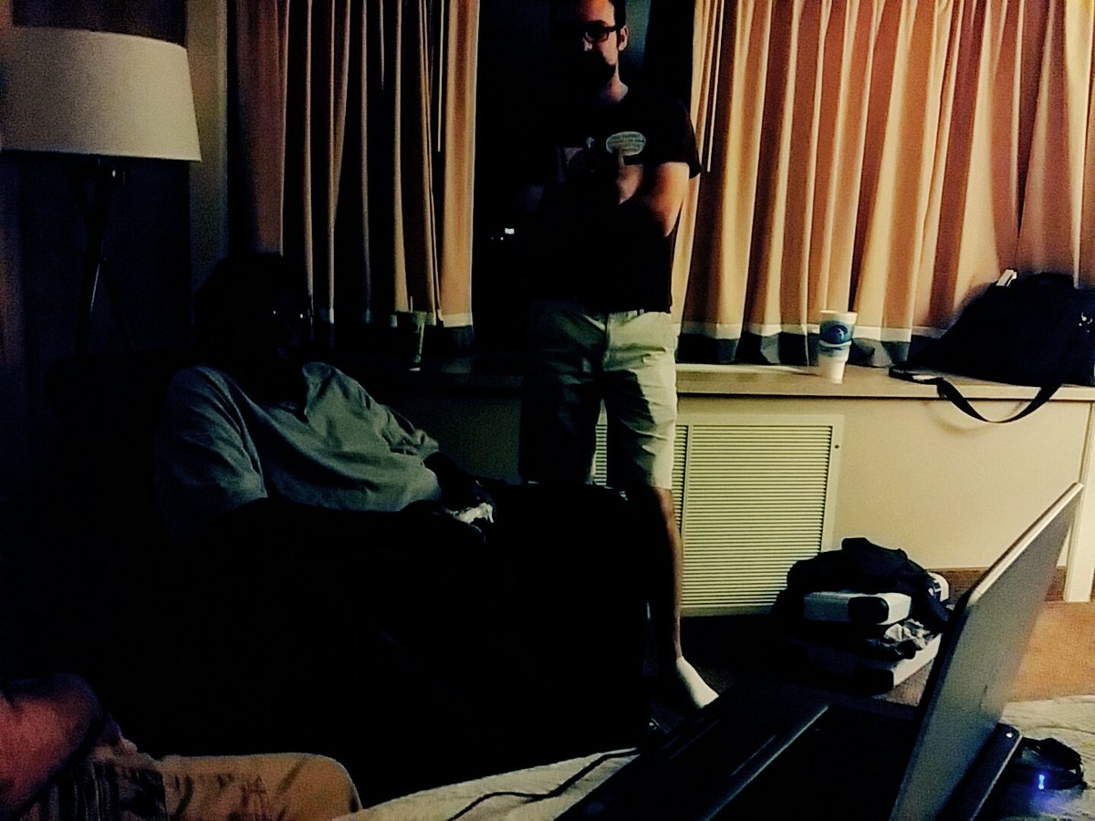 supersoulstudio's tweet image. Leonard playing himself in @TheLexitron Runner. #gamedevky