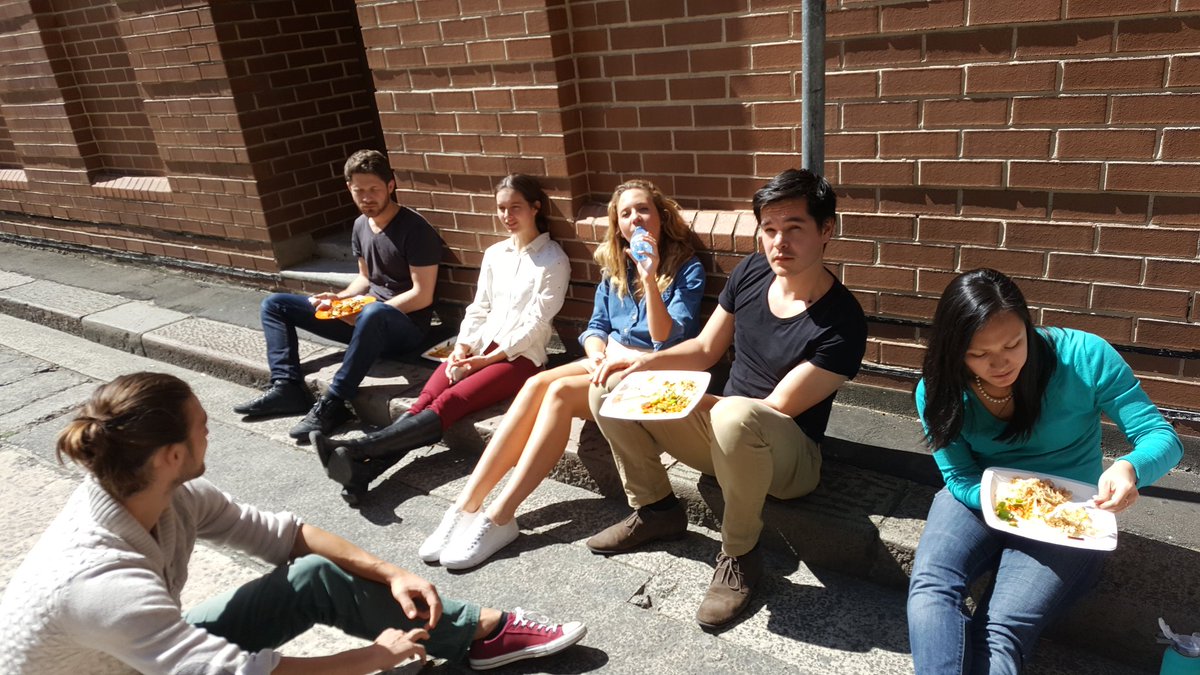 Fishburners's tweet photo. Love a bit of Wednesday lunch group at Fishburners #Thai #WhereStartupsStart #HarrisStreet #Sydney https://t.co/idLkCBr6E3