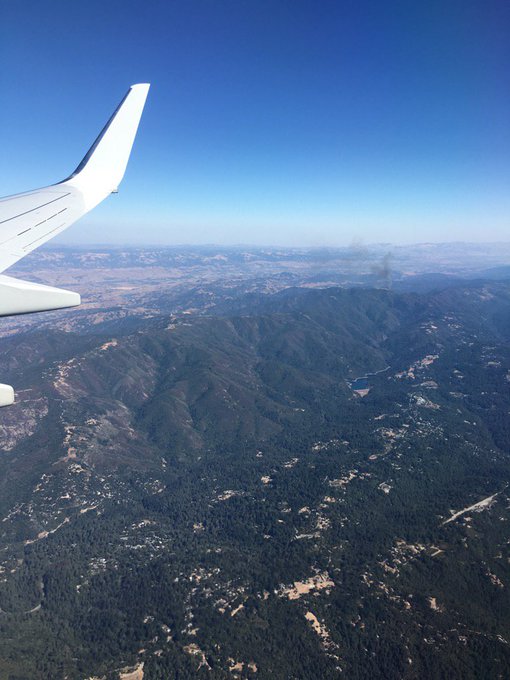 Saw this small plume at 2:47pm yesterday and thought "Oh shit...  That could be bad."  #LomaFire https://t<a href="/tag/lomafire"class="tags"><span>#lomafire</span></a>