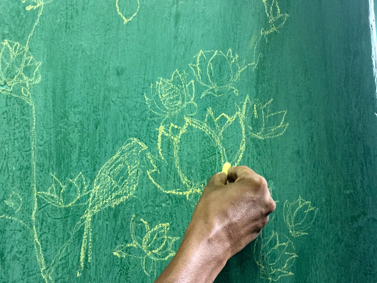 flowperspective's tweet image. You know what they say... Only the boring get bored 🎨

#makecreateshare happening all over this space!

#newcollection coming soon ⛩🏮🎋🉐🛍🎁