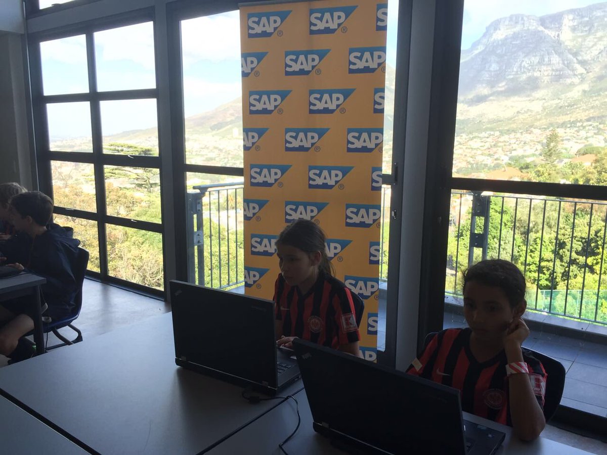 Ansophie712's tweet image. @SAPAfrica hosting #KickandCode in beautiful Cape Town as part of @AfricaCodeWeek banner. Well done to @elkesimonkeller and team!