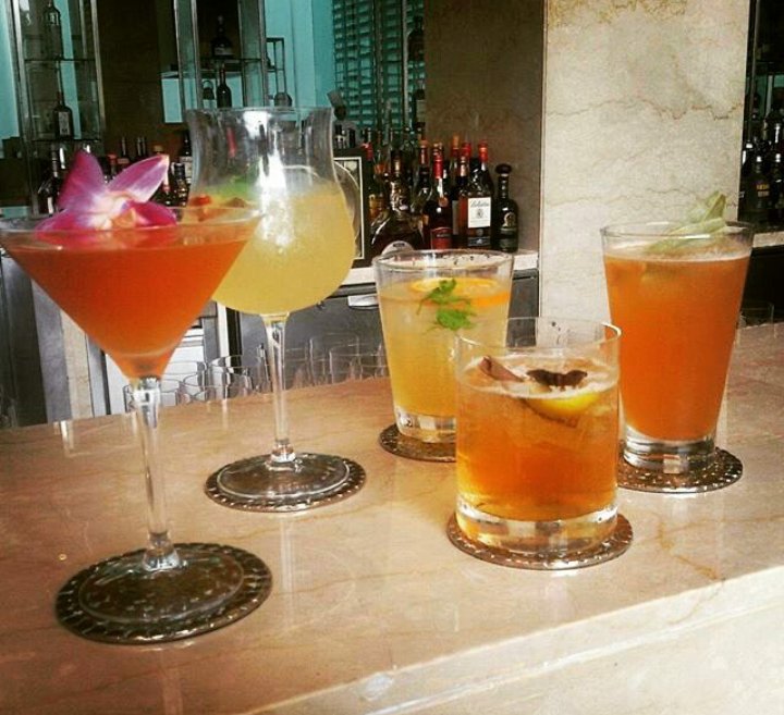 hrkrnsaini's tweet photo. Piano bar vintage cocktail's. Oberoi gurgaon @OberoiGroup  #OberoiDirect https://t.co/e7qzNqeLaK