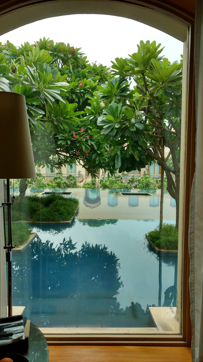 neeyach010506's tweet photo. @OberoiGroup
#OberoiDirect
The greenery that catches your eye from the comfort of rooms only at Trident, Gurgaon. https://t.co/rFNHSVQsmN