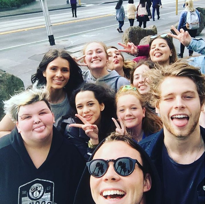 fivesosupdats's tweet photo. 5SOS vía Instagram.

-majo https://t.co/yRbarttIaa