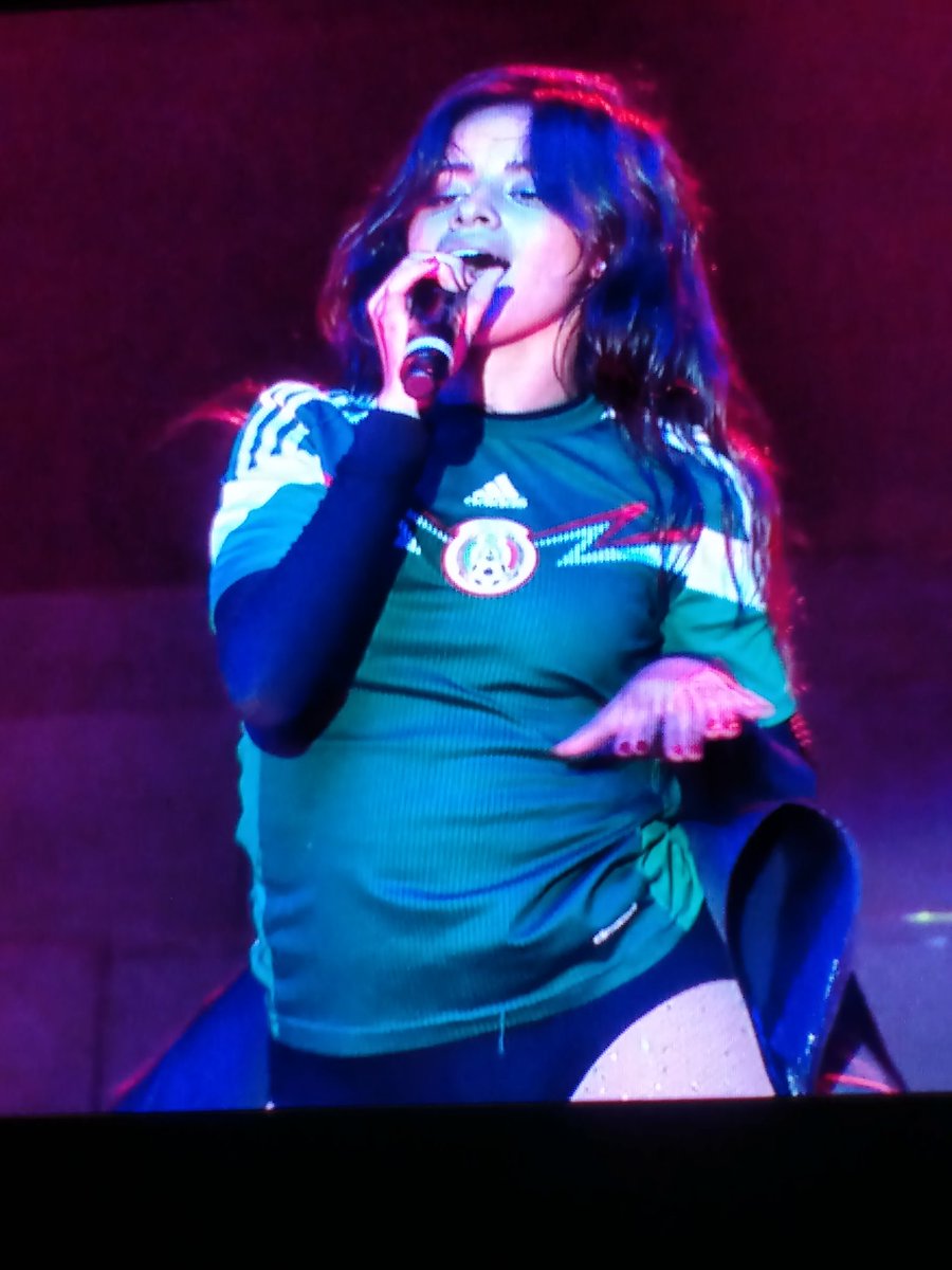 EnPOPados's tweet photo. ...VIVA MÉXICO !!! ...No Mames Güey !!! @camilacabello97 @AuditorioMx @FifthHarmony #5H #5Hmx #5HenMEXICO #5HMexico #727TourMexicoCity RT https://t.co/r72LjcVxVb