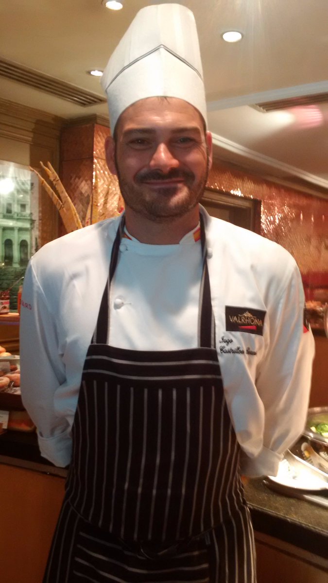 #chef Iago Castrillón #Valencia #Spain Junction #tapas HubDinner3daysfromtoday <a href="/t2telegraph/">t2</a> <a href="/panushwari/">Poorna Banerjee</a> <a href="/PoutPretty/">Pout Pretty</a>