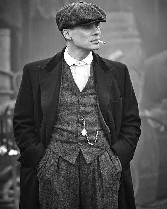 Throwing it back to the fashions of 1919 when Tommy Shelby was the man! Like if you're a #PeakyBlinders fan!