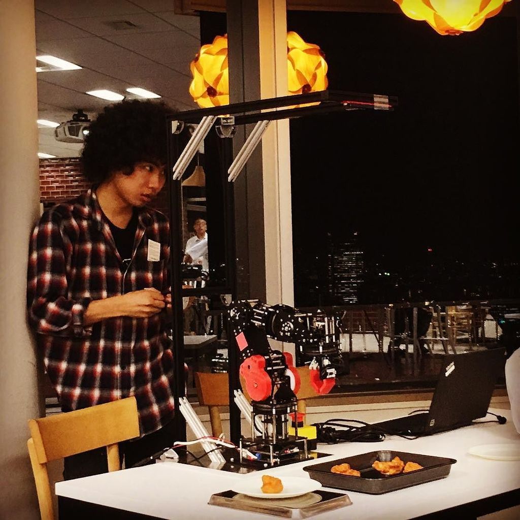 prototechno's tweet photo. #dltfb #Google #roppongi #PokemonGO #akiba #sound #ART #aso9n #VR #AR #AI #startup #Google… https://t.co/wj91YJLkT5 https://t.co/MQQXIvTMNh