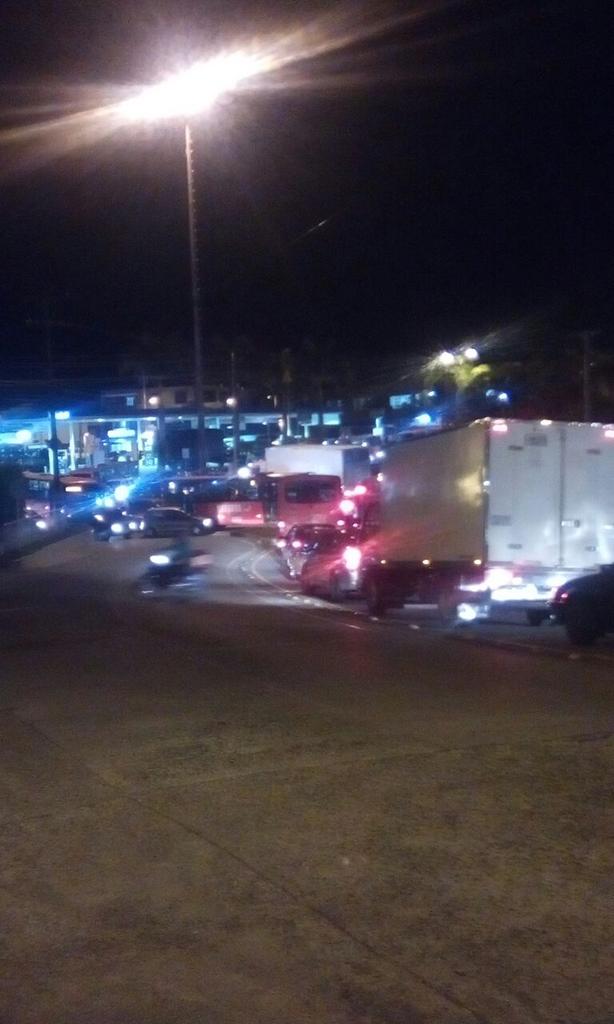 lacarinosa1210's tweet photo. @BomberosDdas atiende otro parto, bala perdida mata a menor, capturados apartamenteros en #dosq, y más a las 6:00 am https://t.co/BIiQxlxGpp