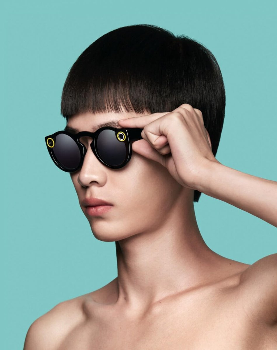 BoticaCrea's tweet photo. ¡Quiero unas! #Snapchat #Spectacles vía @LaCriaturaCreat https://t.co/qzEcxJkxcc https://t.co/MXpp6NJyLz