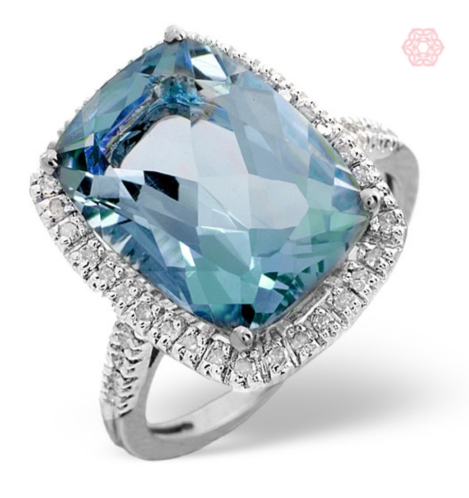 CelestialDmnds's tweet photo. Looking for something dazzling to wear? #celestialdiamonds #bluetopaz #gemstonering #gemstonejewellery #diamonds https://t.co/9zUhasffmV