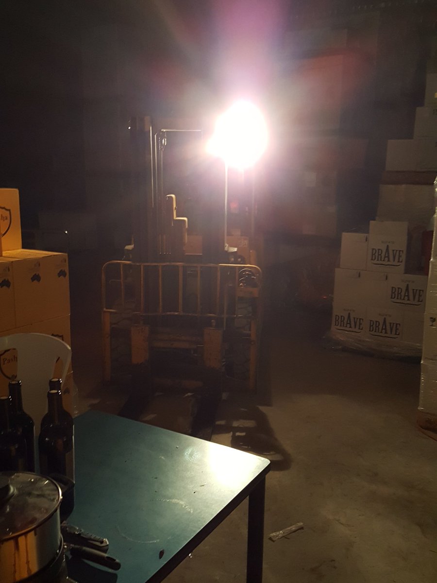 tastycalzone2's tweet photo. @TripleMAdelaide running on forklift power #keepontrucking https://t.co/F6xa88u8oW