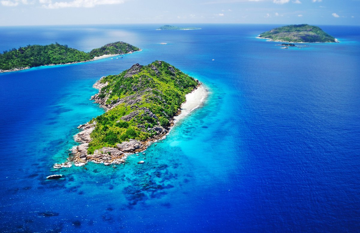 #TriviaWednesday: could you guess the name of one of La #Digue satellite Islands which was a #Coconut #plantation in the 1900s? #seychelles