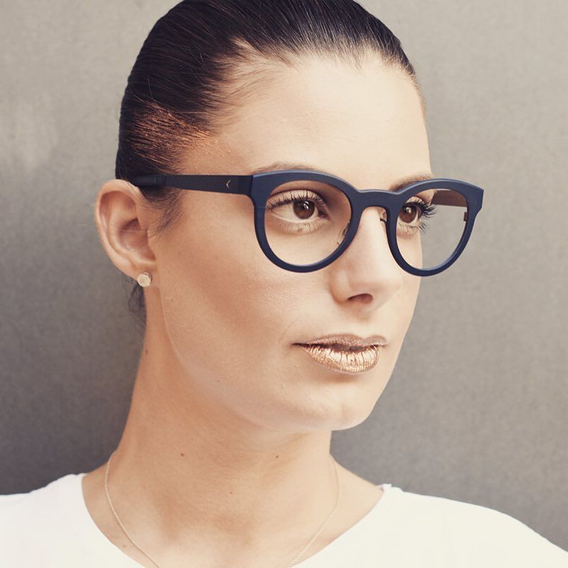 demartingiulia's tweet photo. I don't know why, but I love this pic 😊 #picoftheday @blackfineyewear #eyewaer #eyeglasses… https://t.co/ybVs8fsqfr https://t.co/23l0tbnNmA