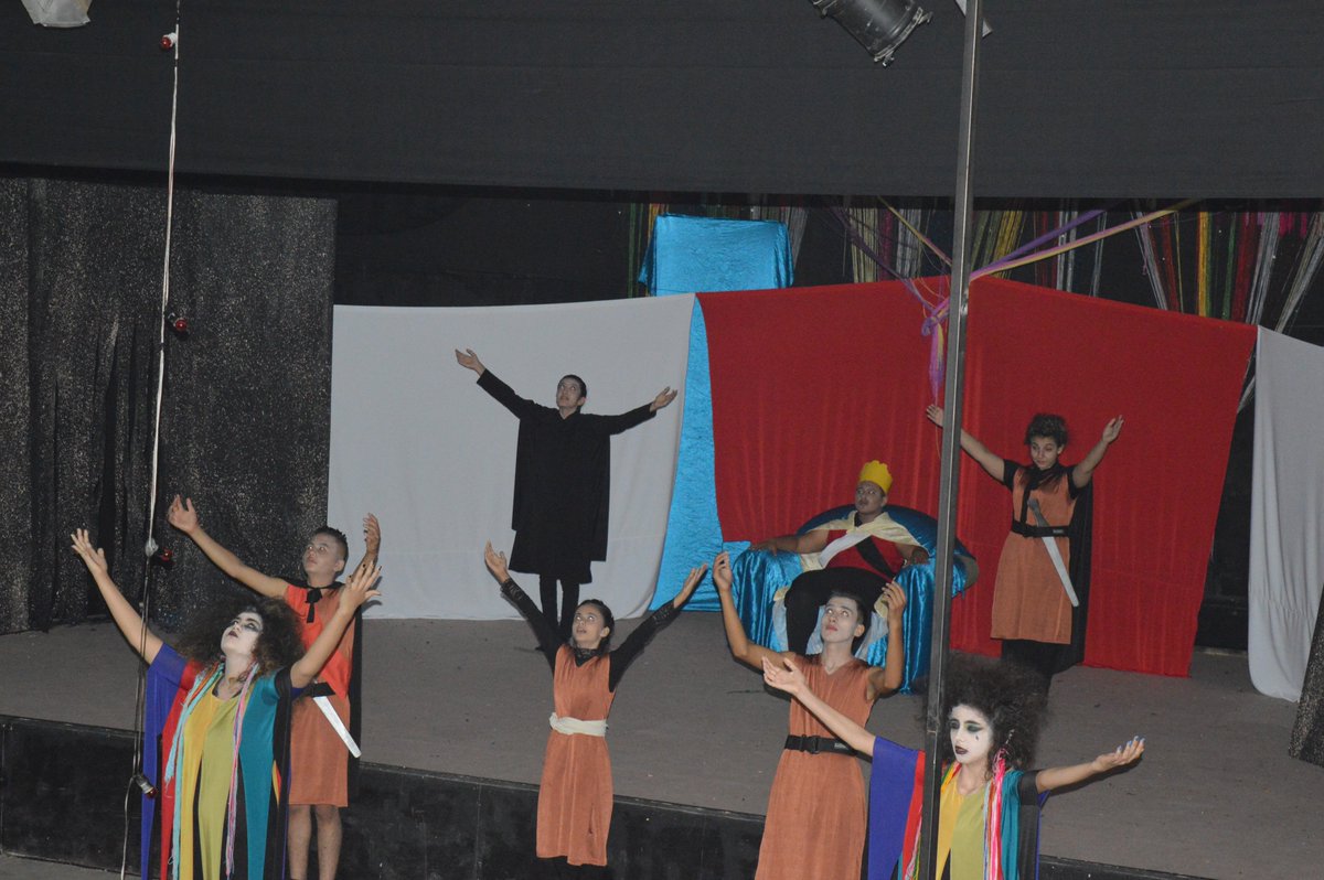 gathertonarts's tweet photo. The Tragedy of Macbeth - A performance by Syrian refugees and IDPs in Erbil https://t.co/eKqaRfWZB2