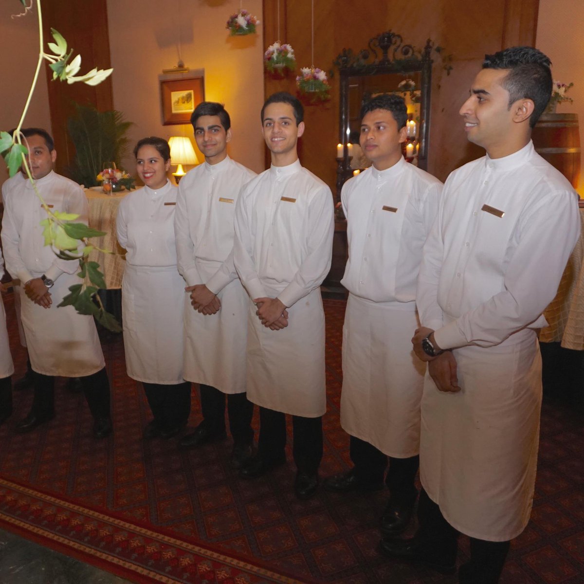 1983incognito's tweet photo. Working with the best at the best in the world! Chefs and Service teams at The Oberoi Bengaluru. #OberoiDirect @OberoiGroup https://t.co/skBXQ6BB3f