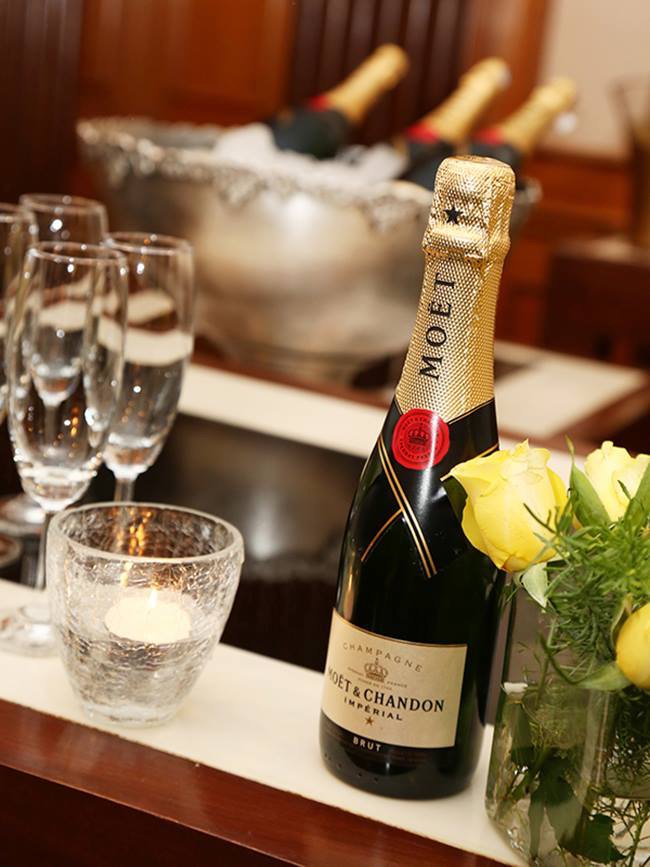 1983incognito's tweet photo. Champagne dinners at The Oberoi Bengaluru. #OberoiDirect @oberoibengaluru @OberoiGroup https://t.co/AJbWCmSd65