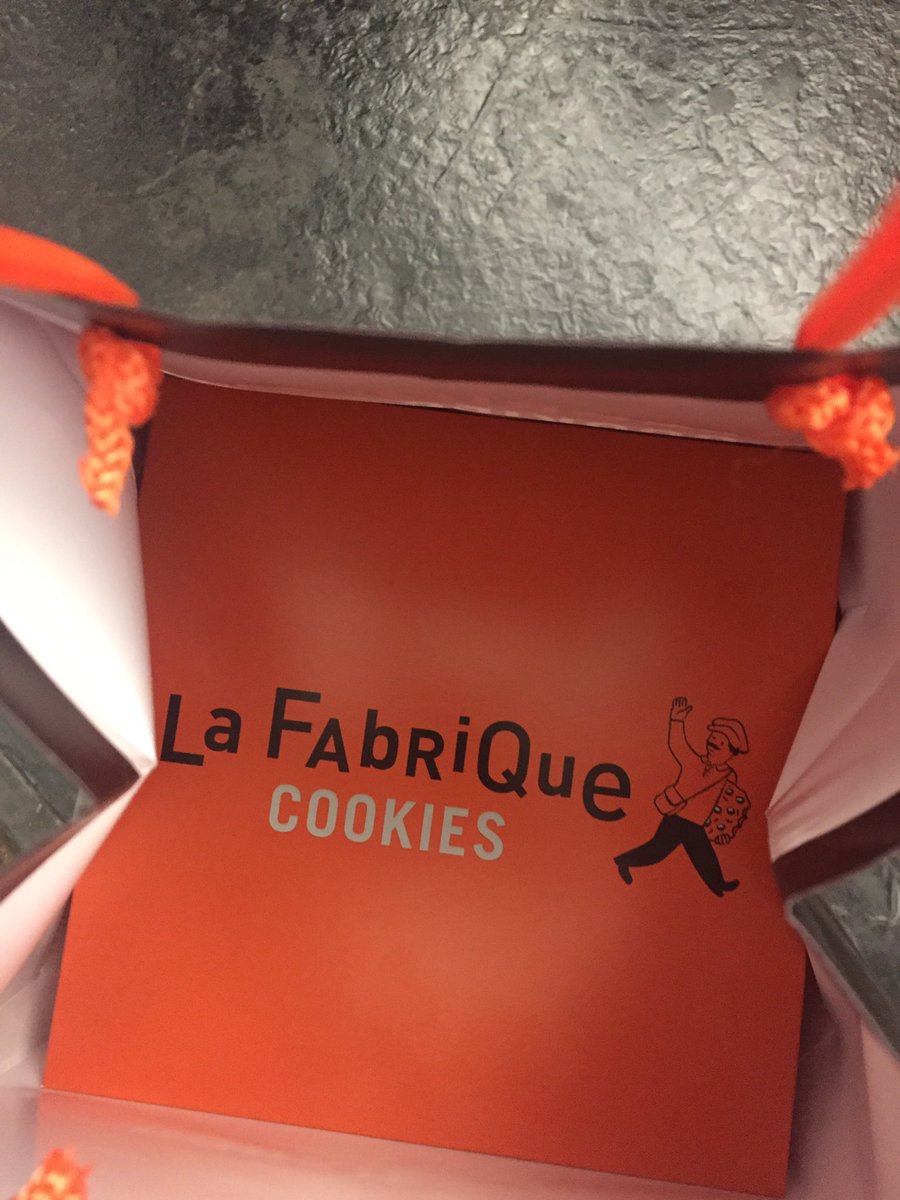 sebastienporret's tweet photo. De quoi donner un peu de bonheur à ses collaborateurs de bon matin #devisprox https://t.co/TeZihmebQe