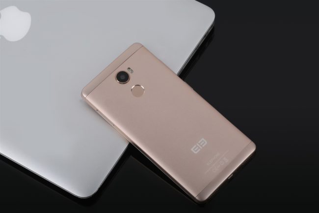 gizchinagr's tweet image. Elephone C1: μεταλλικός σκελετός, Android 6.0 και… dlvr.it/MLqtJC #Elephone #News #android60 #budget #c1