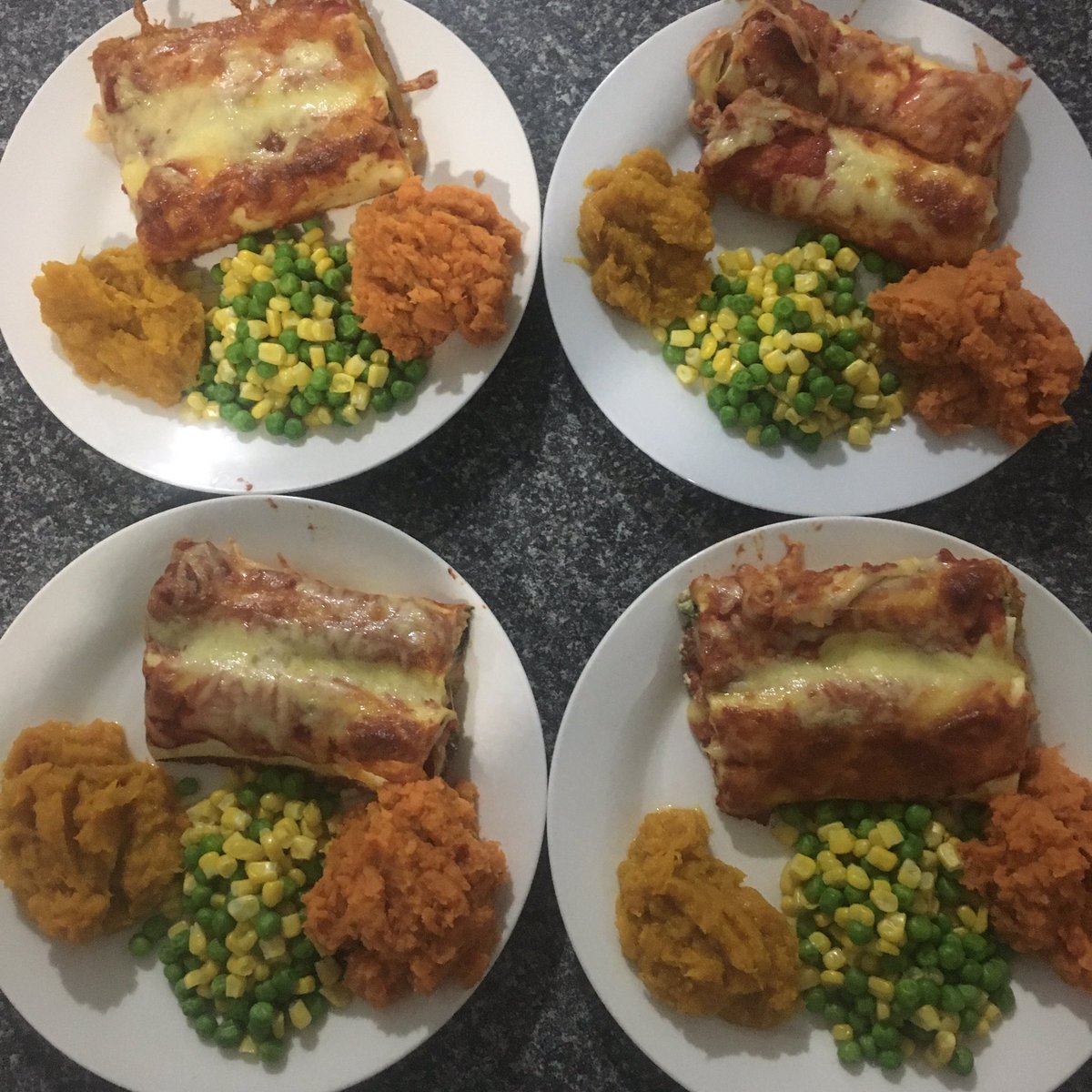 abbydargan's tweet photo. Weekends have been rough so meal prep has escalated 😂 tried cooking spinach &amp; ricotta cannelloni ☺️ #mark320 #2&amp;5 https://t.co/hvEwuNYX3M