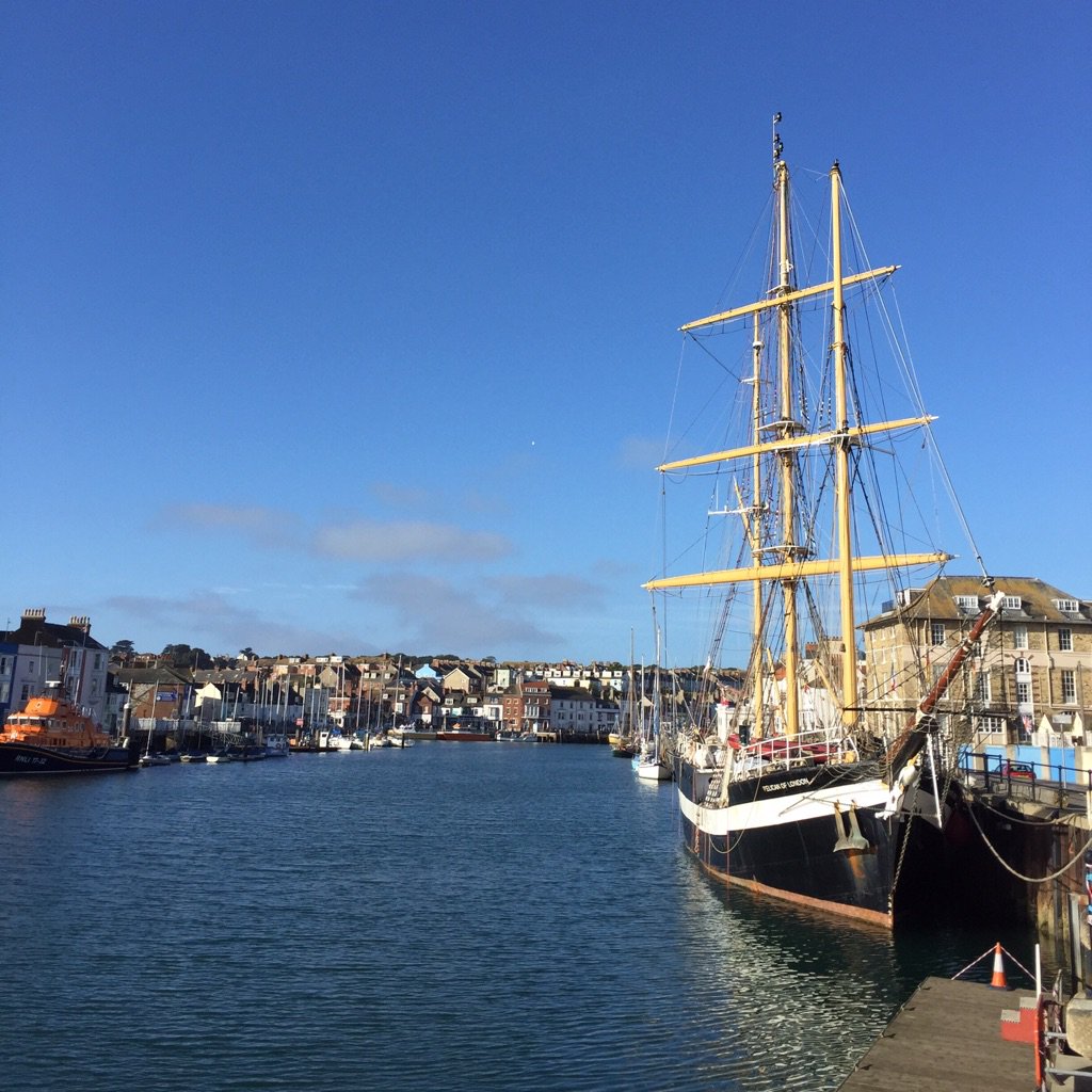 What a day to be alive! (TS Pelican back from her Iberian cruise on the right.)