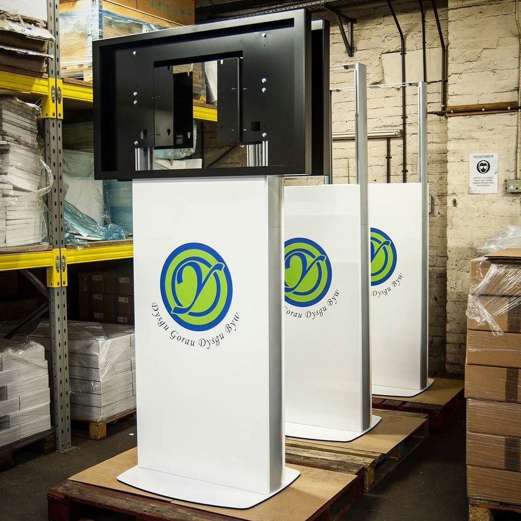 PMVmounts's tweet photo. Bespoke landscape screen kiosks #pmvmounts #avtweeps #handmade #ukmfg https://t.co/fIYMR7HZrj https://t.co/d9b9DddC0o
