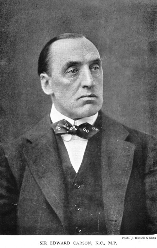 SommeMemHall's tweet photo. 104 years ago today, Sir Edward Carson was the first man to sign 'Ulster's  Solemn League &amp; Covenant' 1/2 https://t.co/OYxDDaBgoB