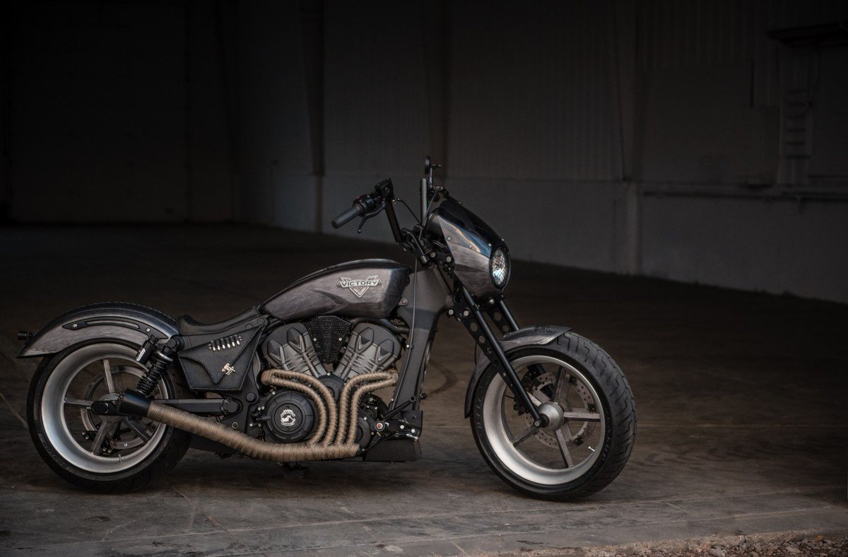 MCNnews's tweet photo. A @VictoryBikes dealer in the US has created this stunning Octane custom - https://t.co/58P0sVkHYx https://t.co/M5OIpWs0pJ