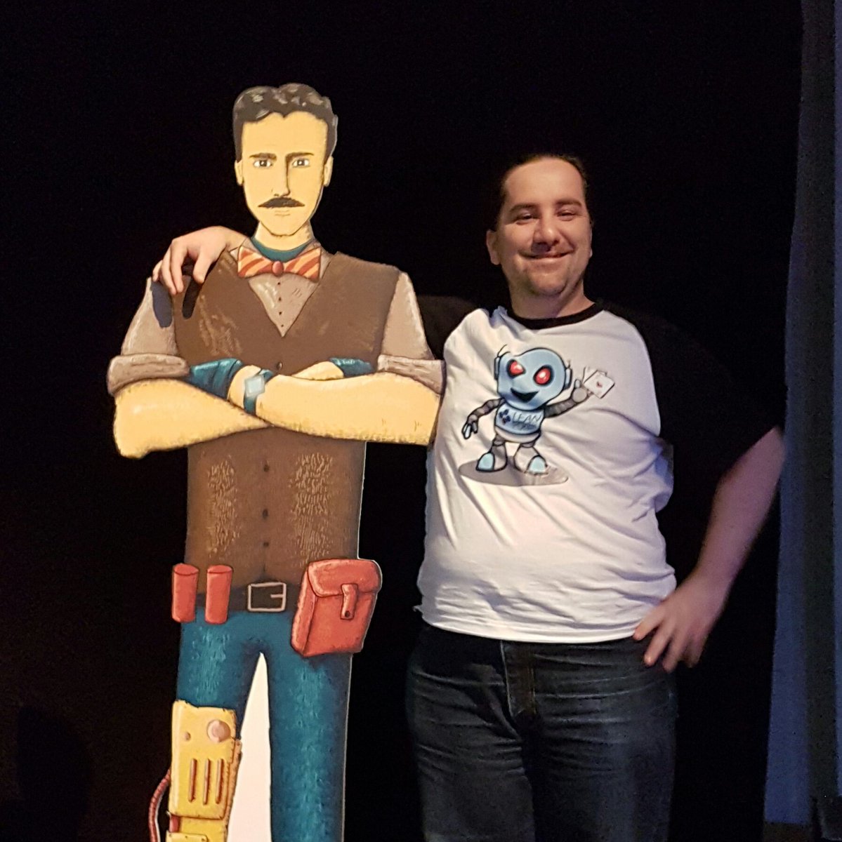 @devillsroom hanging out with his favorite innovator at #vdb16. Join us on friday for <a href="/LeanPoker/">Lean Poker</a> and learn iterative innovation :)