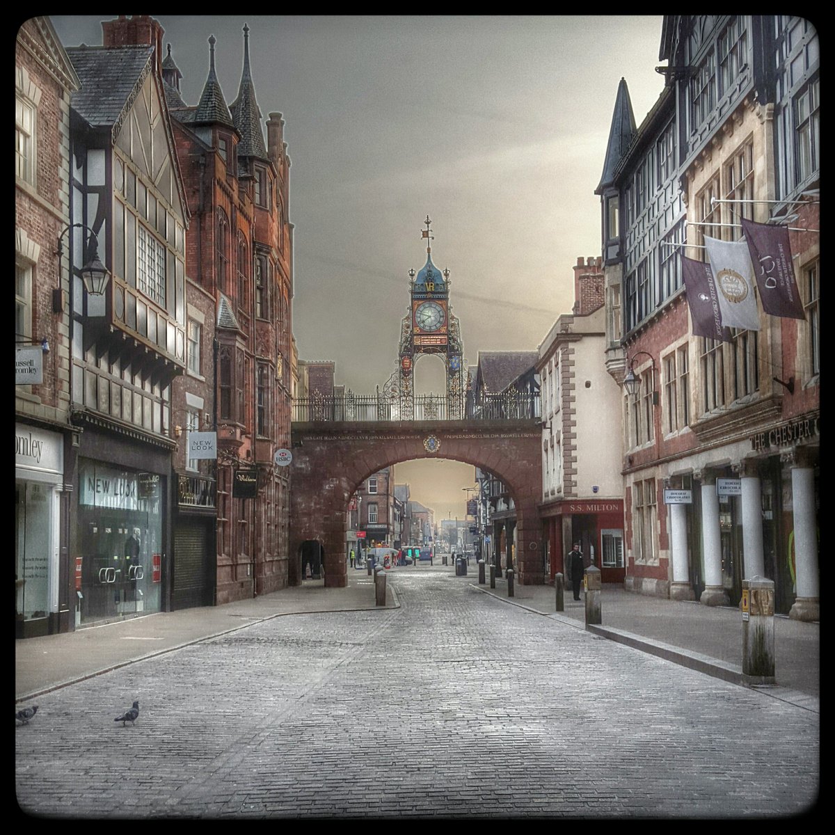 FlrnSchuh's tweet photo. Check out new work on my @Behance portfolio: "Chester UK photo album" https://t.co/CAdEFqujP3 #photo #Chester #Wales https://t.co/kqhpBez8O6
