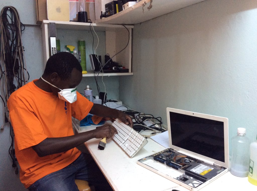 Splice_ke's tweet image. Ensuring the machine comes out clean
#freecomputerservice 
@Splice_ke