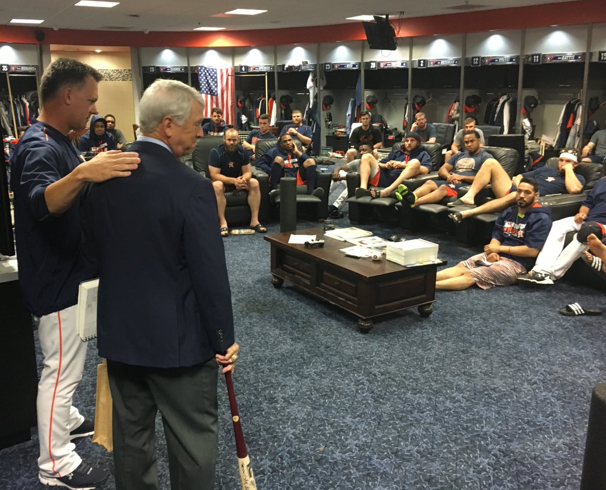 astros's tweet image. Prior to today's game, AJ Hinch held a team meeting to honor Bill Brown's career. The team presented @BrownieTw with a signed bat.