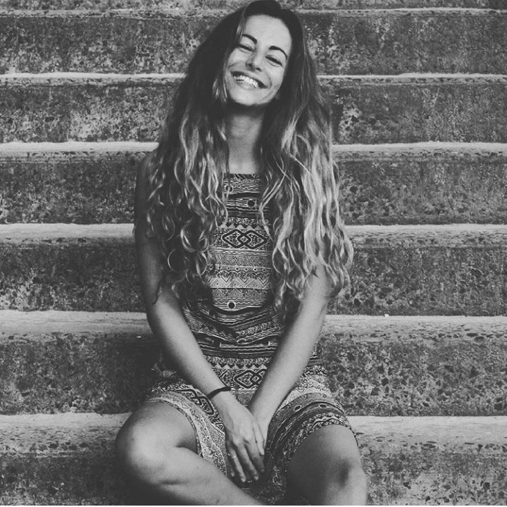 Damn_daniela's tweet photo. Como é que ela já tem 30 anos? https://t.co/LvspM3o5BA