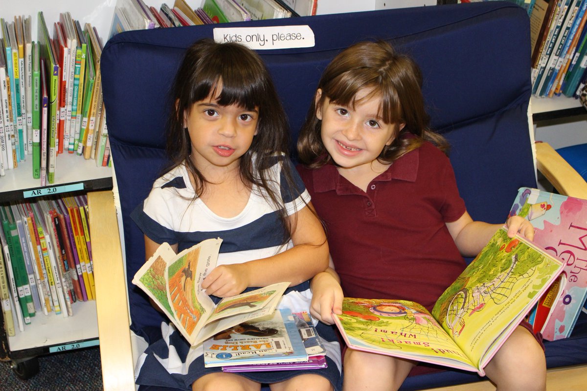 AP Library tweet media