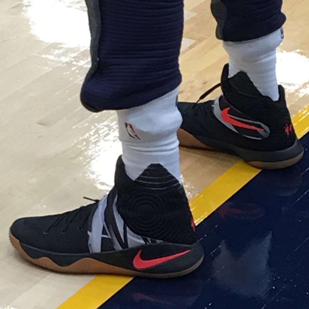 kyrie 2 pe