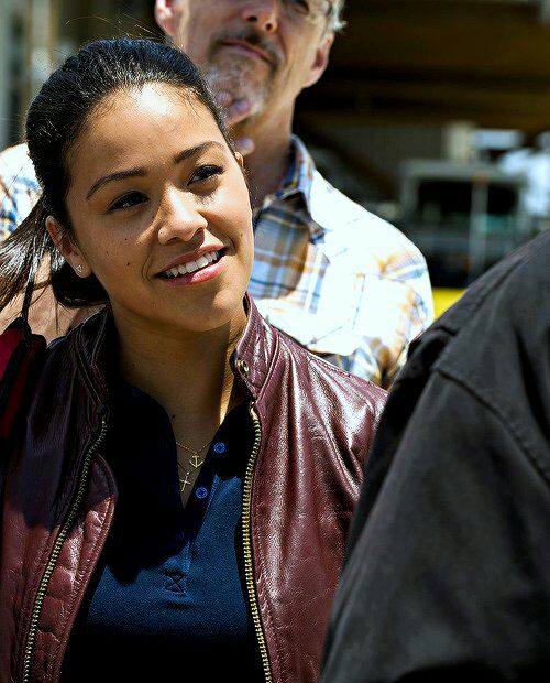 REKKHAN's tweet photo. #WCW to the gorgeous &amp; multi talented @HereIsGina  https://t.co/utPKeN5PVv Stay sweet, stay you! Continued blessings and success to you #MissBala #SheIsTheTruth #GoodbyeJane #JaneTheVirgin https://t.co/ct8hmyysZ2