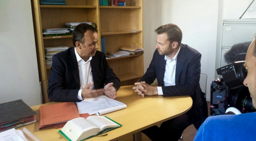 Advocaat: 'Het is hardvochtig dat een minderjarige opdraait voor een PGB-schuld waar hij geen schuld aan heeft' demonitor.ncrv.nl/pgb-fraude