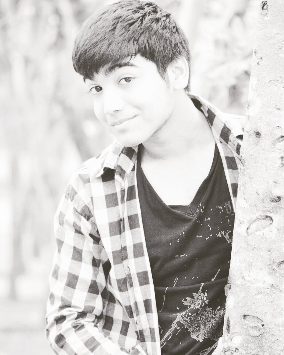 LalitHeartHaker's tweet photo. ☺️I can always make💗 you Smiling ☺️🤘  #cute #cuteboys #swag #sweet #sweetboy https://t.co/Z5tkRB3nk6